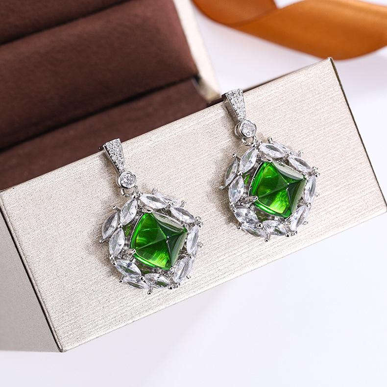 High-End Heavy Industry Color Treasure Emerald Earrings Light Luxury Personalized Earrings