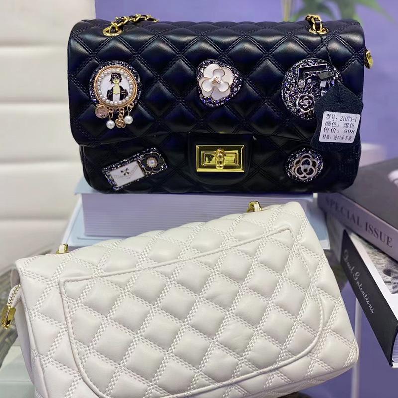 Autumn and Winter Genuine Leather Women's Bag, Personalized Badge Bag, Women's Small Fragrance Style Diamond Grid Chain Bag, Fashionable and Versatile