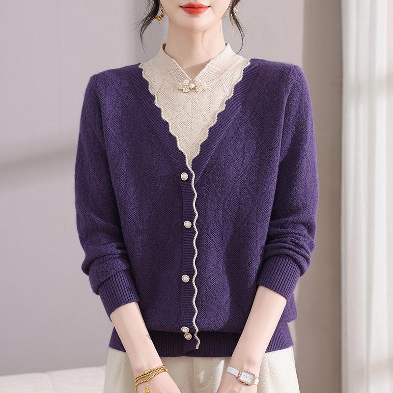 Mom's Winter Velvet Qipao Collar Sweater: Two-Piece Top for Middle-Aged and Elderly Women