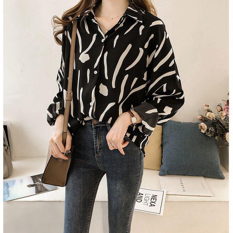 Women's Plus Size Korean Style Graffiti Print Long Sleeve Blouse