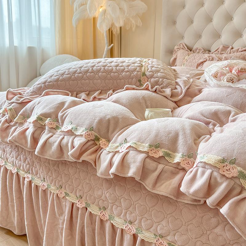 Girl Thickened Milk Fleece Four-Piece Princess Style Double-Sided Plush Coral Fleece Lace Quilt Cover Padded Bed Cover
