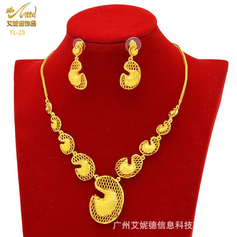 2026 Flower Necklace Earrings Set Dubai India Nigeria Gold Plated Ladies Wedding Jewelry