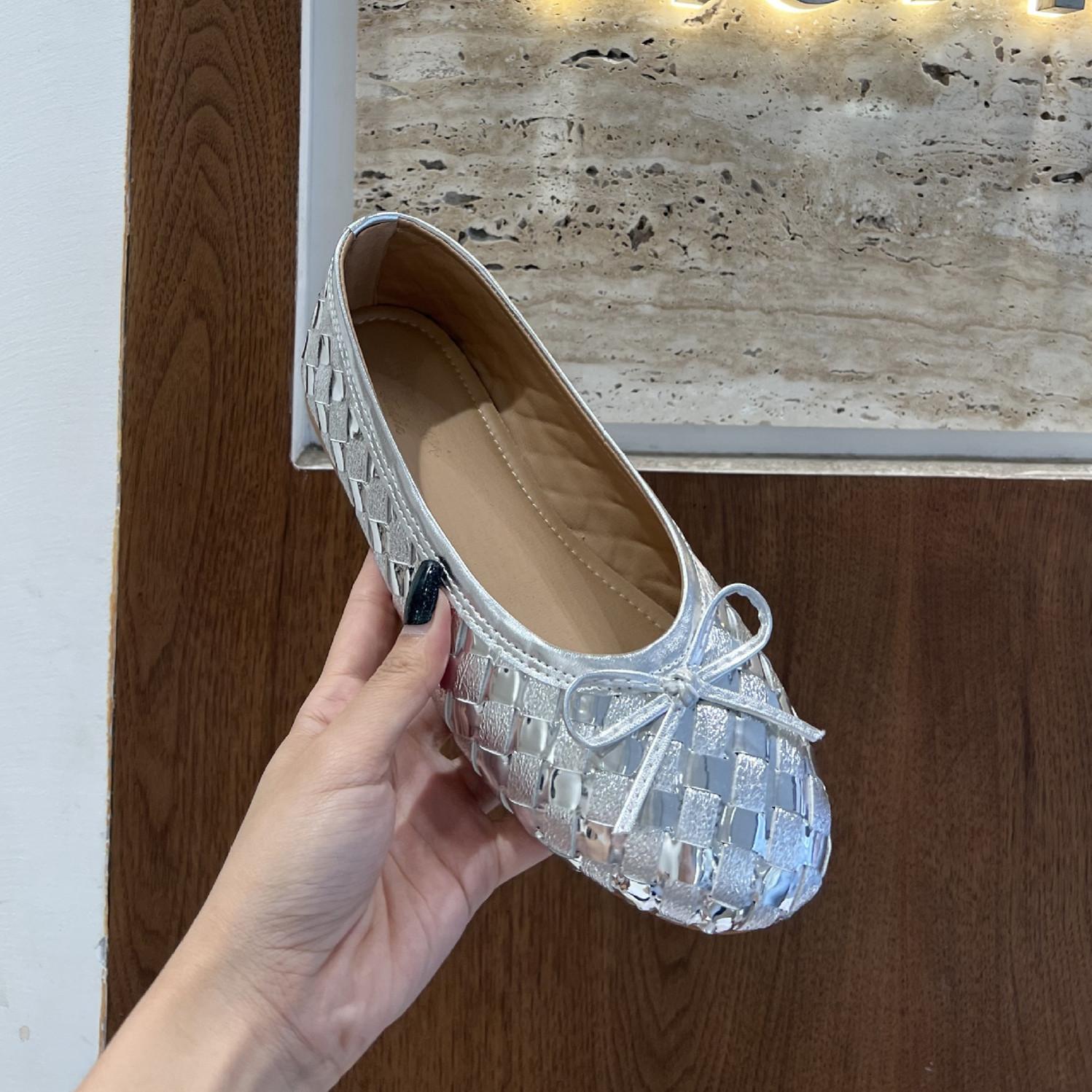 

Fashion IPPEUM Women Ballet Flats PU Leather 2025 New Summer Fashion Round Toe Soft Silver Ballerina Shoes Kawaii Mary Janes 225