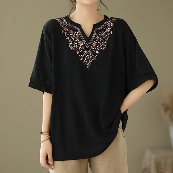 Women T-shirt Deep V Neckline Embroidery Floral Pattern Pullover Tops Pure Color Loose Fit
