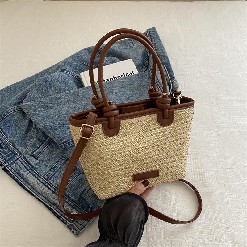 

Пляжная сумка Простая и качественная соломенная плетеная сумка на одно плечо Новая модная и красивая плетеная сумка Сумка-ведро для отпуска