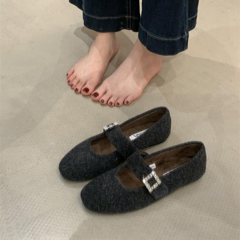 One pedal fluffy shoes women's winter outer shoes women's shoes French Mary Jane shoes plush beanie shoes flat single shoes