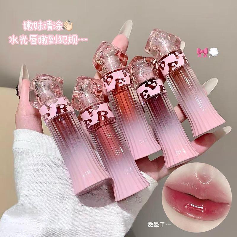Gegebear Charming Pink Glossy Lip Gloss Mirror Finish For Bright Complexion