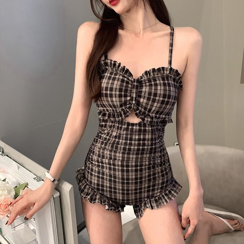 

One-piece swimsuit covers the belly and looks thin, simple, sexy, conservative, small breasts gather to soak in hot spring bikini swimsuit M