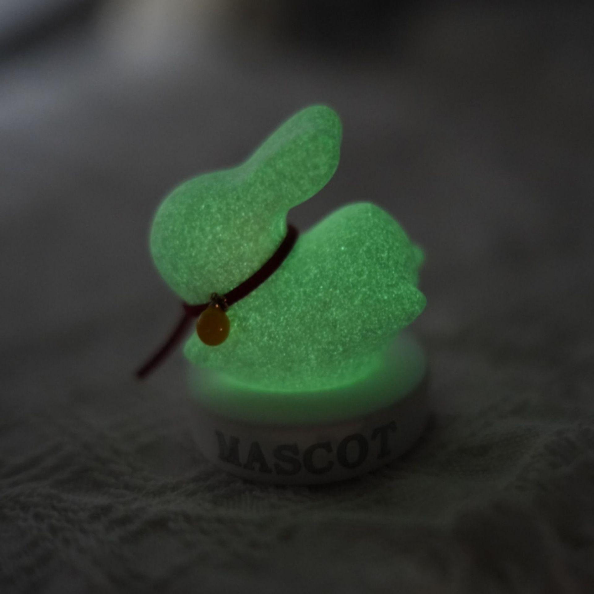 

Ароматизатор «Лунный кролик» середины осени — симпатичное светящееся украшение из нефрита для салона автомобиля