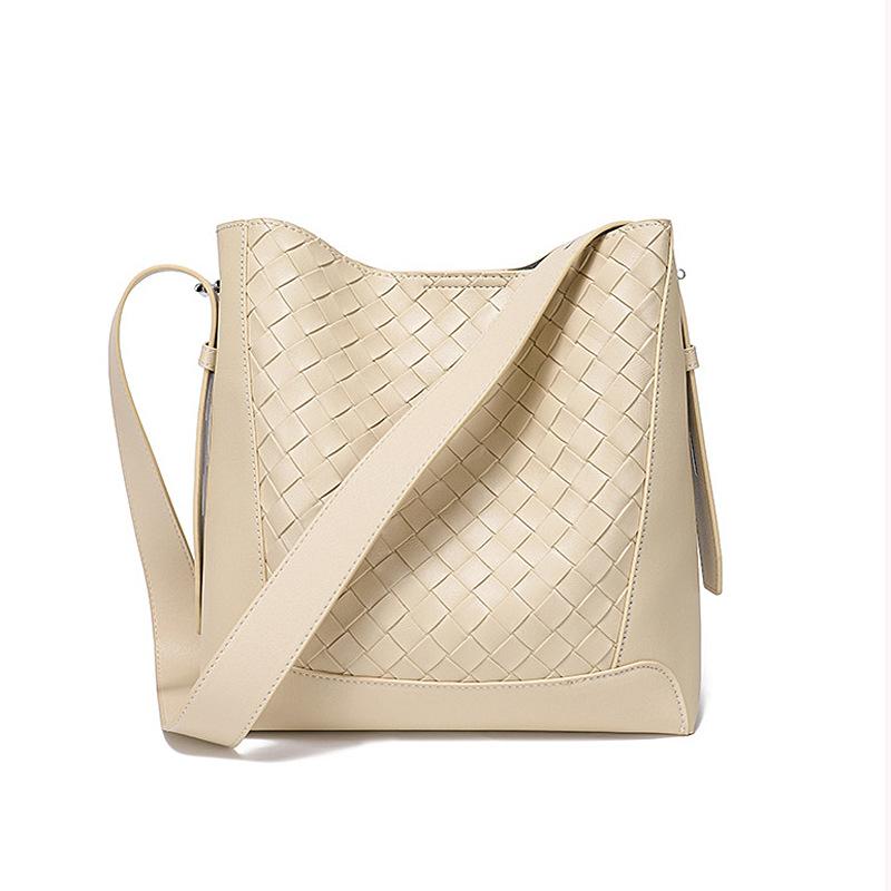 

Women s Bag Crossbody Bag Versatile Genuine Leather Single-shoulder Large Capacity Commuter Bucket Bag бежевий
