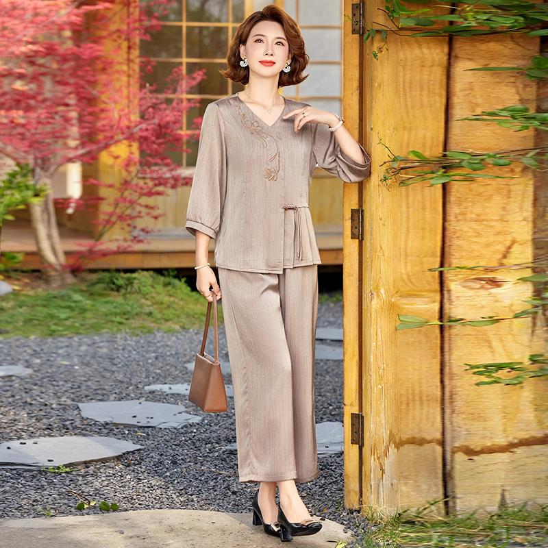 Completo due pezzi ricamato stile cinese nuovo Da Tang Fu Ren