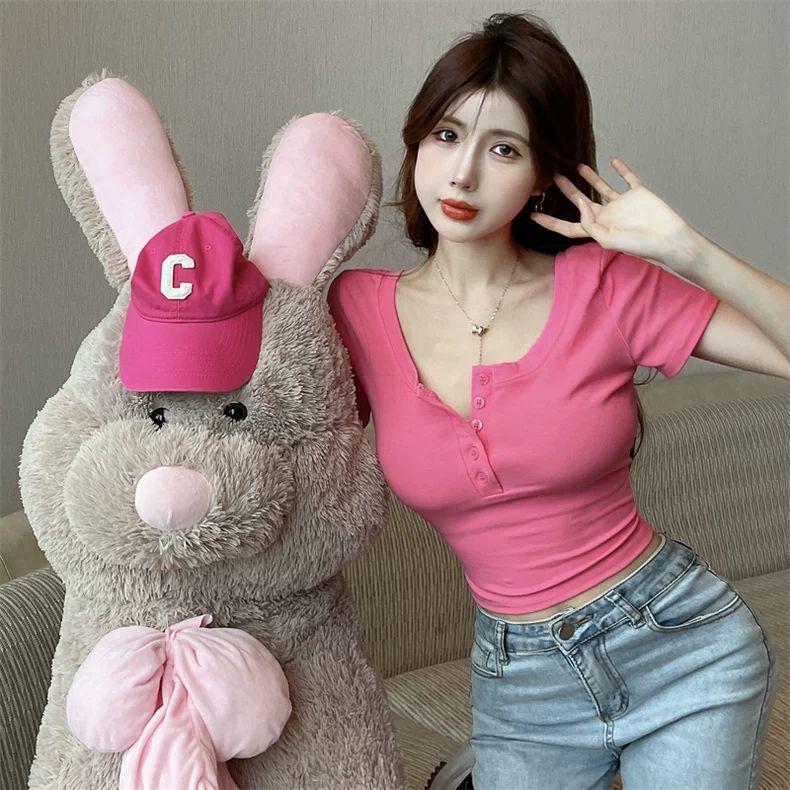 Women's Rose Red Slim Fit Short-Sleeve Crop Top - Stylish & Youthful Summer Essential
