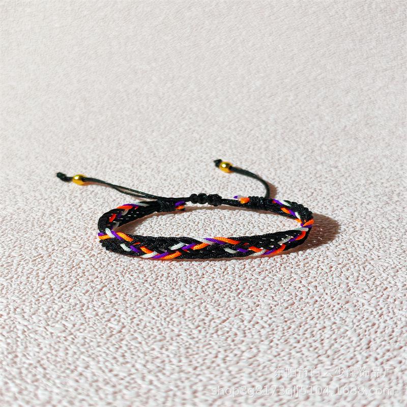 Handgefertigtes künstlerisches verstellbares Armband im nationalen Stil, gewebt