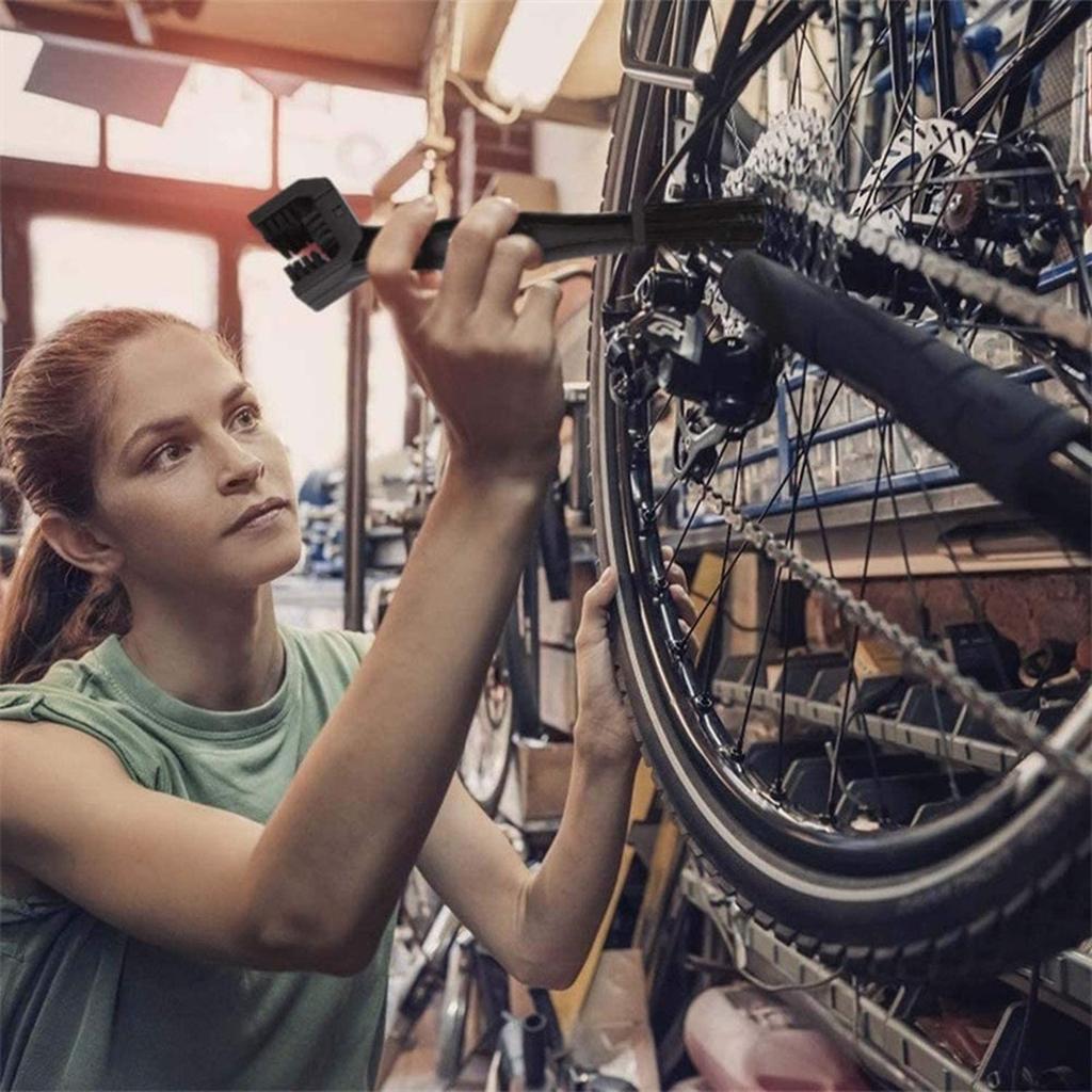 Plastic rcycle  Chain Cleaning Brush Gear Brush Cleaner Outdoor Cleaner  Maintenance Tools  Accessories