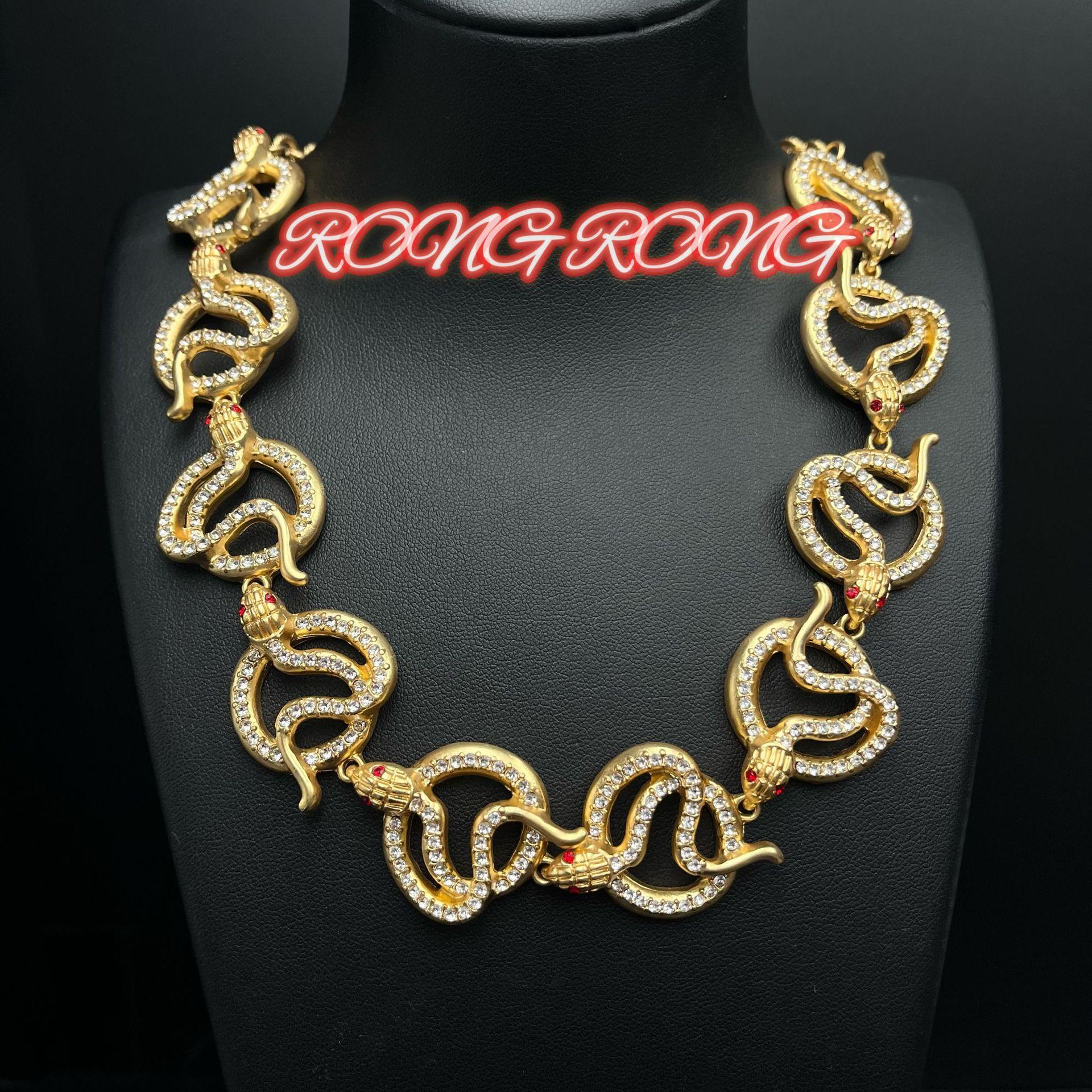 Vintage Jewelry Retro Heavy Industry Niche Design Plate Snake Light Luxury Earrings Style Necklace