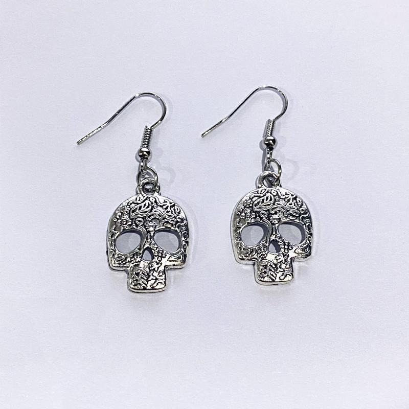 New Silver Skull Diamond Inlaid Women's Bracelet - Elegant, Simple Gift