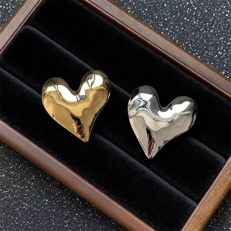 Glossy Irregular Heart Brooch: Stainless Steel Luxury Pin for Women's Jackets