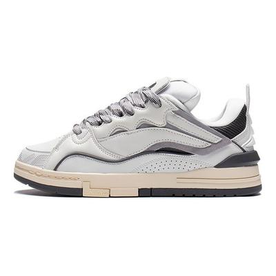 Li Ning Weiwu Dorado Cómodo Versátil Antideslizante Absorción de Impactos Resistente al Desgaste Ligero Zapatillas de Skate de Caña Baja para Hombre zapatilla Blanco Gris AECS073-1