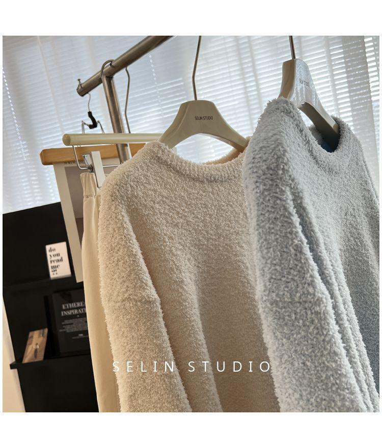 2025 Winter Women’s Chic Korean-Style Round Neck Knitted Pullover Sweater