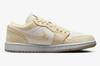 FN3722-701 Nike Air Jordan 1 Low SE Team Gold (Da donna)