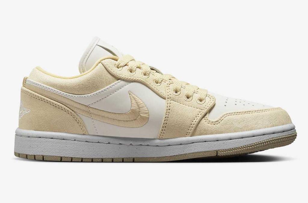 FN3722-701 Nike Air Jordan 1 Low SE Team Gold (Da donna)