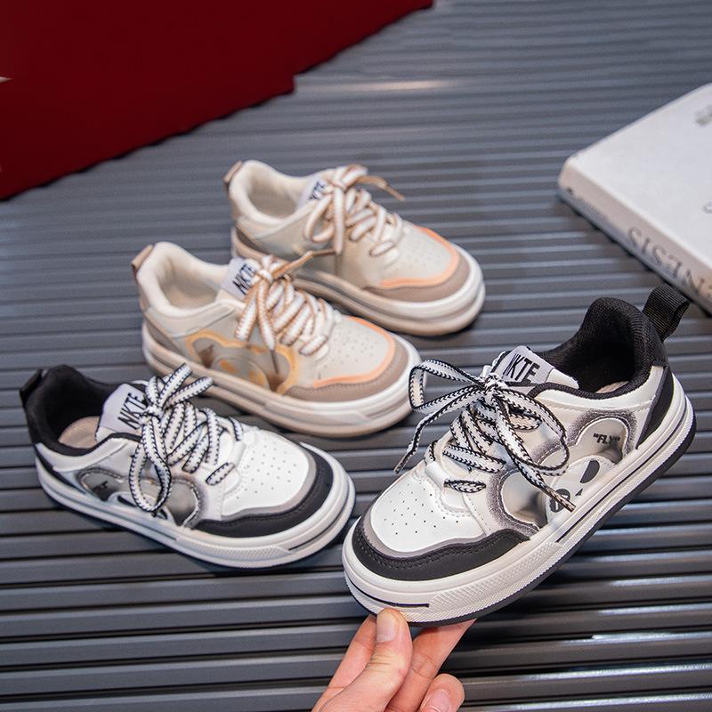 Children's board shoes spring and autumn 2025 new boys' sports shoes soft sole fashion casual shoes breathable girls' running shoes