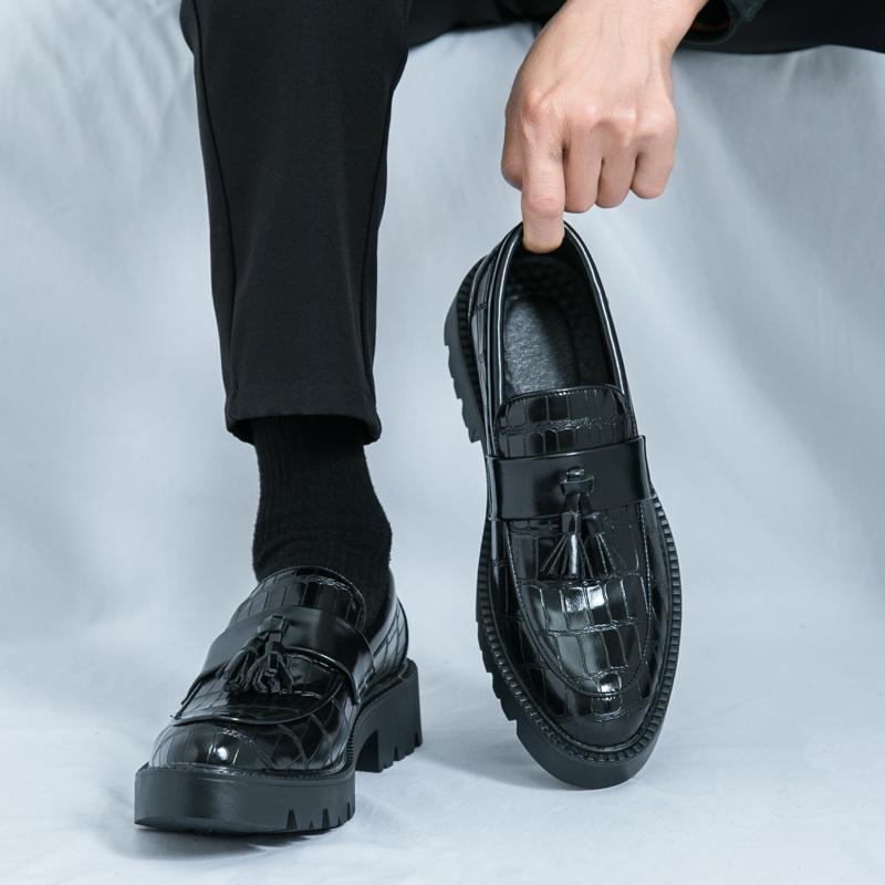 Fashion Loafers Men Platform Thick-soled Tassel Formal Business Shoes Slip-on Wedding Men's Leather Shoes Fashion Casual Oxford Shoes