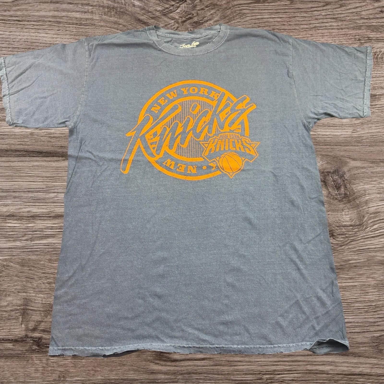 Нью-Йорк Никс / Junk Food Clothing / Графическая футболка для взрослых, размер 2XL, унисекс XL