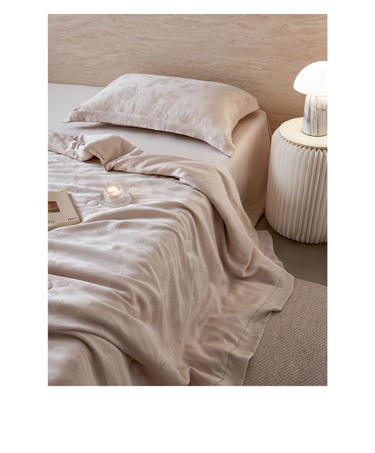 High-end Floating Silk Thick Woven Jacquard Fabric, Washable Machine Washable Summer Cool Quilt