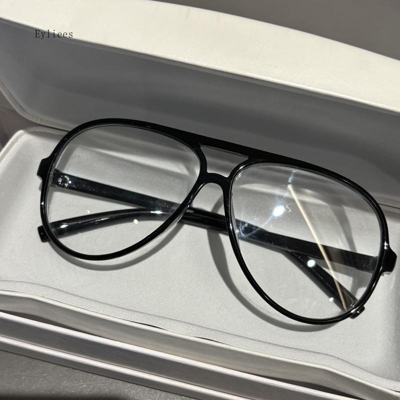 

Big Frame Luxury Brand Designer Sunglasses Women For Men Fashion Vintage Trending Square Oversized Sun Glasses Punk Shades Uv400