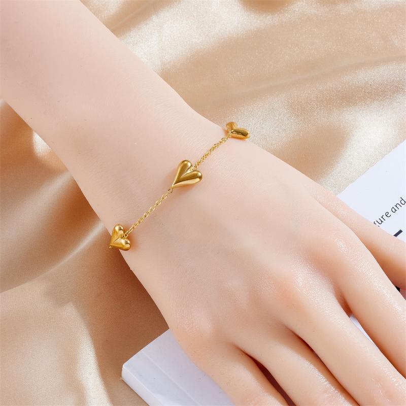 Gold Plated 3D Heart Charm Bracelet, Dainty Adjustable Station Chain for Women, Elegant Daily Jewelry Gift
