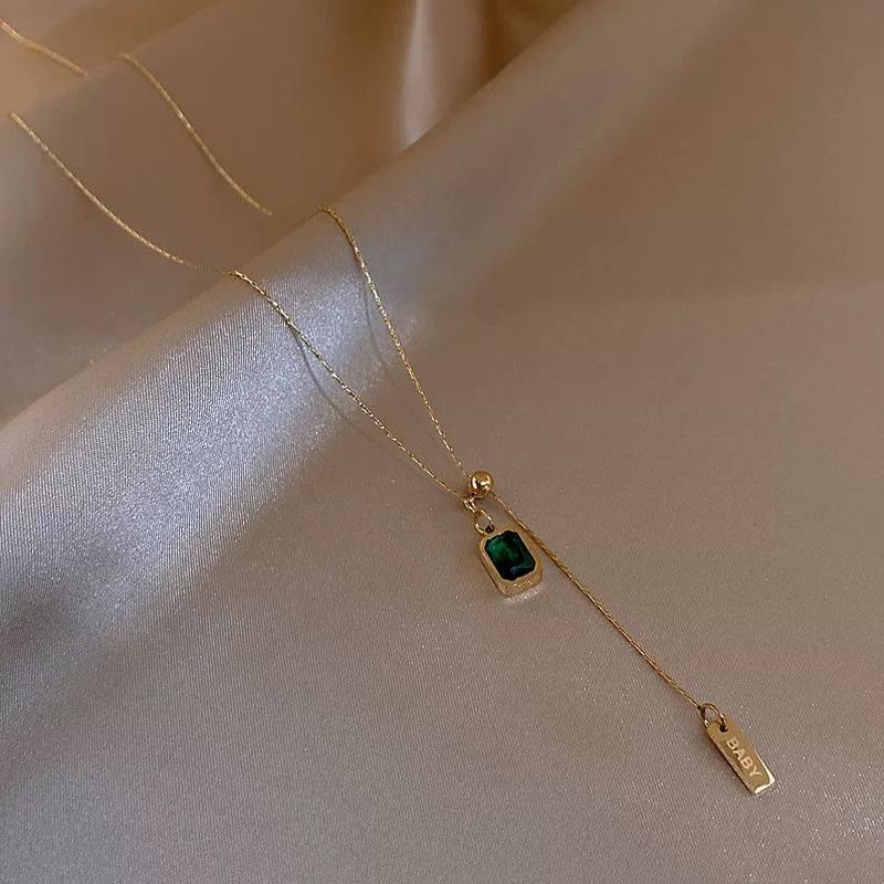 Titanium Steel Gold Brick Necklace for Women - Luxury 2025 Style, High-End Sweater and Collarbone Chain, Non-Fading.