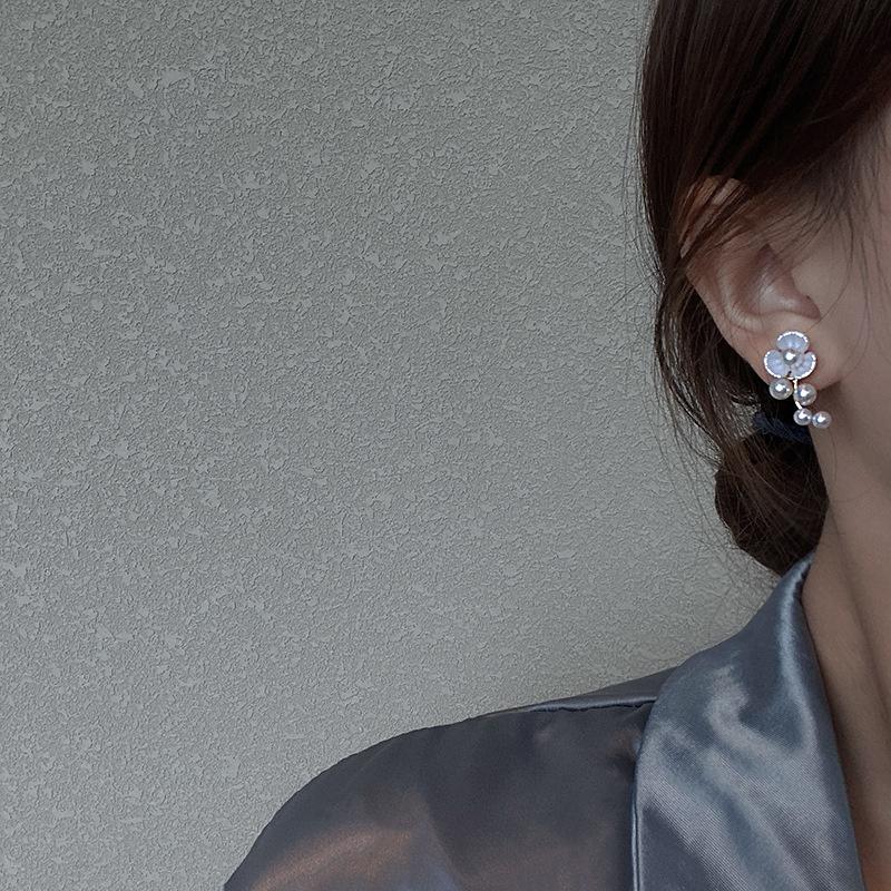 French Flower Pearl Drop Earrings Female Earrings