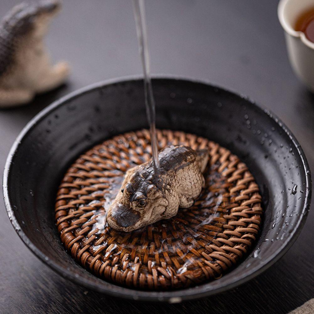 Resin Crocodile Ornaments Handmade Crocodile Statue  Tea Ceremony Tea Play Home Boutique