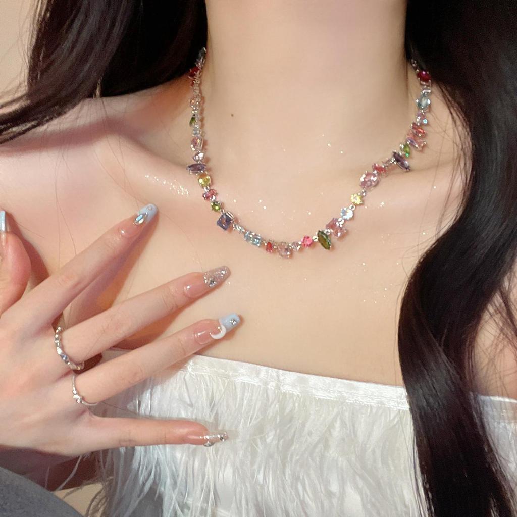 Luxury Rainbow Zircon Clavicle Necklace - Candy-Colored Crystal Heart Design