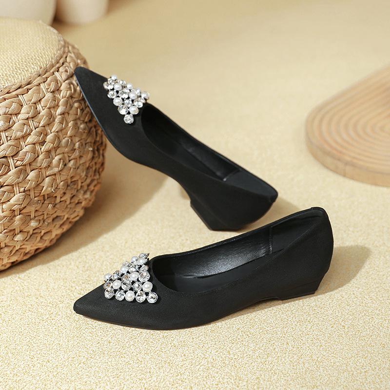 French rhinestone pearl thick heel pointed single shoes women's 2025 new Huizhou women's shoes soft leather comfortable shallow low heels