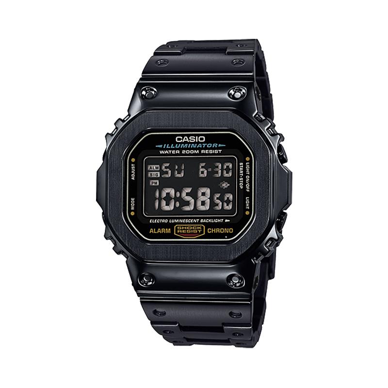 CASIO Unisex G-SQUAD Series Black Watch DW-5600UE-1(Watch4--)