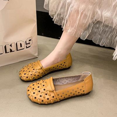 Summer New Breathable Hollow Women's Doudou Shoes Soft Sole Soft Surface Flat Bottom Comfortable One-pedal Single Shoes Large Size Mother Shoes