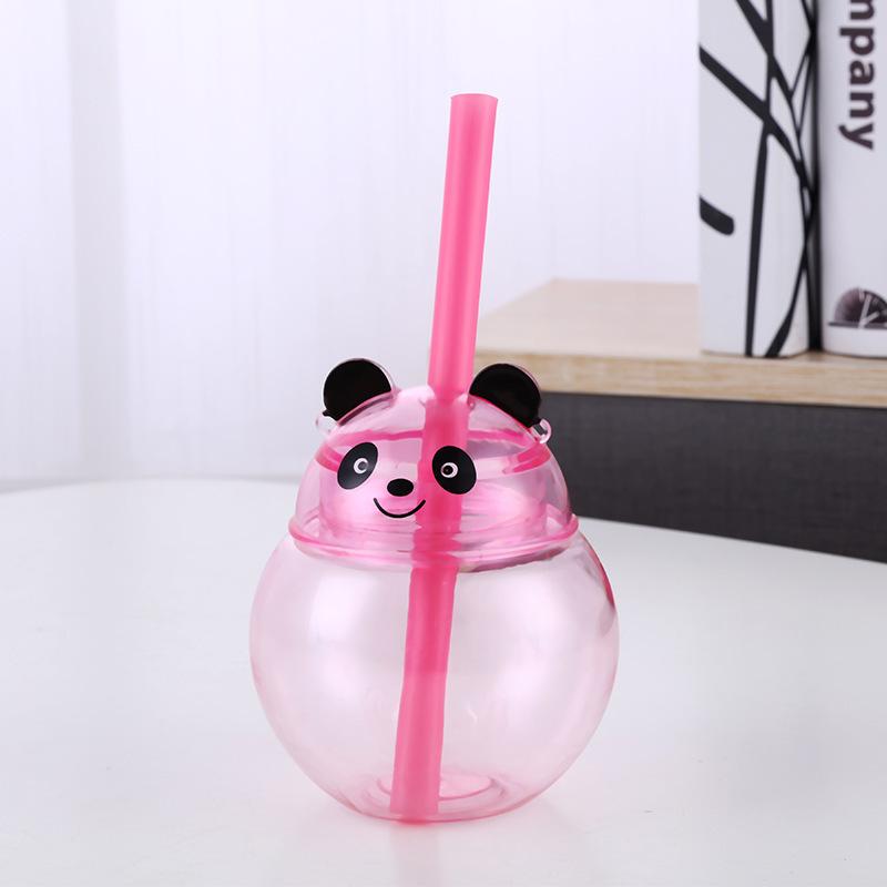 Tazza di Plastica Creativa Panda con Cannuccia per Succo Milkshake 600ml MIT