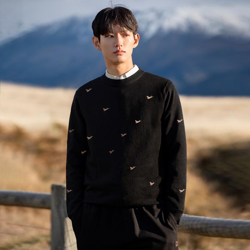 

WOOG2005 Men s Black Velvet Embroidered Sweater - Autumn/Winter 2025 Long Sleeve Knitwear L чорний