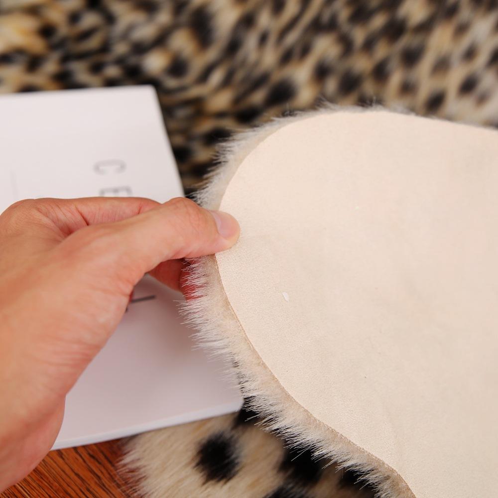Leopard Print Floor Mat Bedroom Living Room Bedroom Household Carpet Non-slip Non-linting Animal Printed Carpet