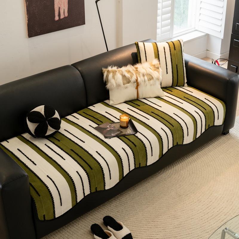 

Striped Chenille Special-Shaped Sofa Cushion New Four-Season Universal Non-Slip Irregular Straight Row Sofa Cushion 70*70cm