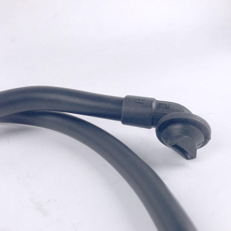9585640 7P0877202  Right front drain pipe for Porsche Cayenne