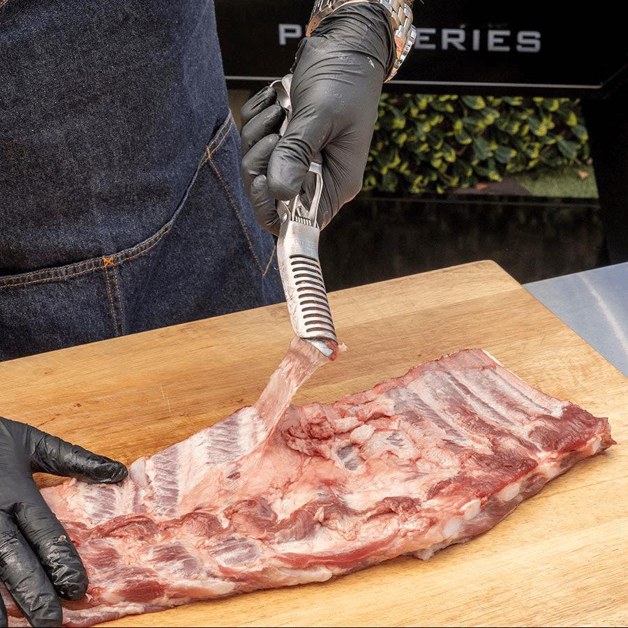 1 Pz Spelatore per Costine BBQ Acciaio Inossidabile Barra per Preparazione Costine Strumento per Barbecue per Casa Ristorante Campeggio Portatile Rimuovi Membrana Costine Accessori Cucina