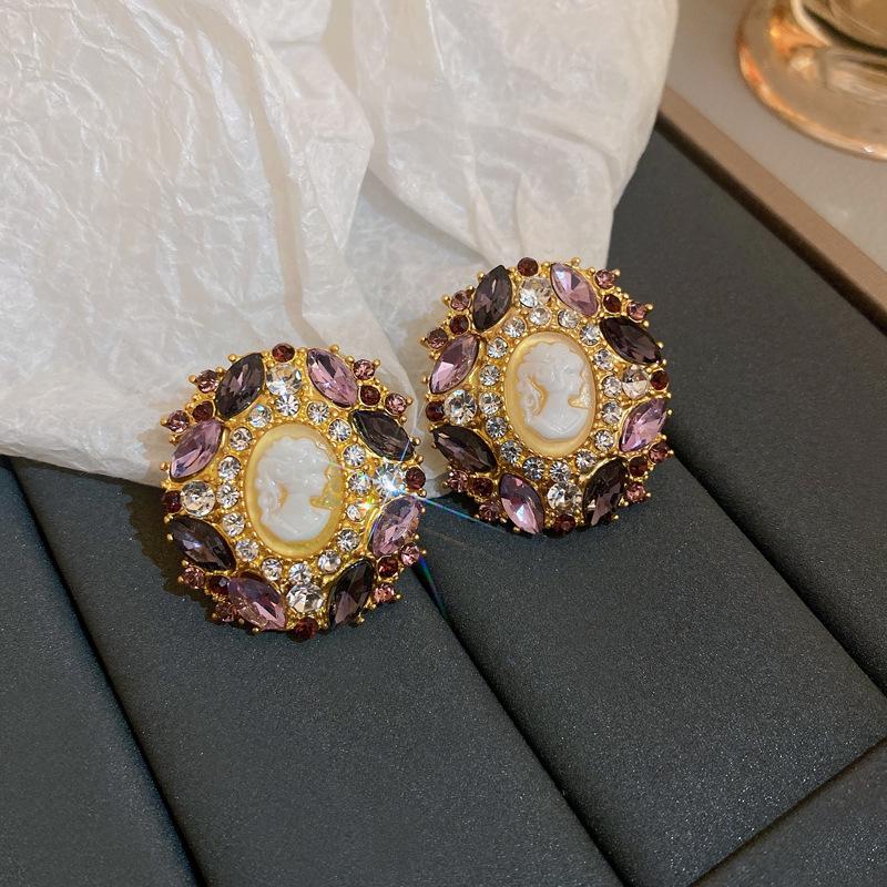 Retro High-End Silbernadel Diamantbesetzte Blumenohrringe, Europäische und Amerikanische Übertriebene Temperamentsohrringe, Leichter Luxus Nischenohrringe