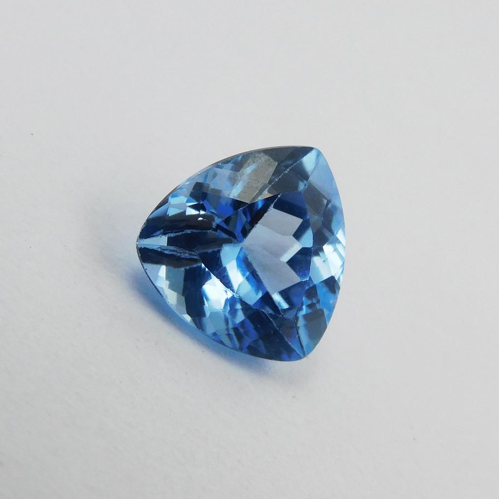 Natural Blue Sapphire Loose Gemstone Trillion Shape 4.15 Ct September Birthstone for Gem Collections
