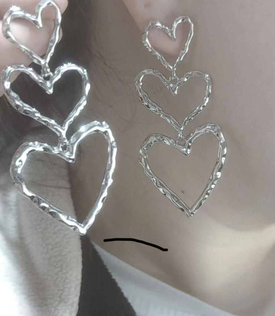 Versatile European & American Heart Drop Earrings - Slimming, Irregular Design, Hollow Heart Shape