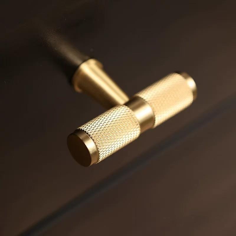 Long Knurled Brass Handle Kitchen Cabinet Door Pull Drawer Pulls Cupboard Door Handles Bedroom Wardrobe Closet Furniture Handles