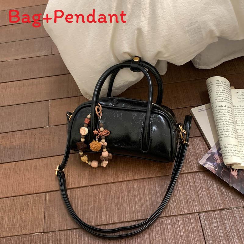 Elegant Leatherlike Tote With Zipper Closure And Interior Storage For Women