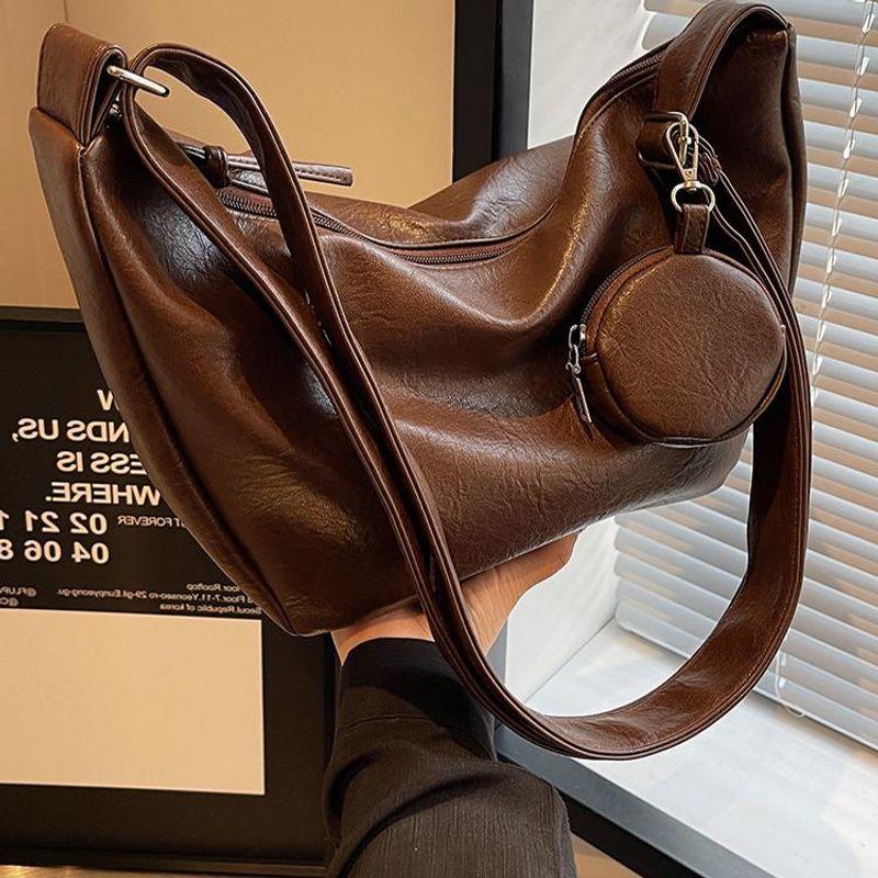 

Women s 4 New Large Capacity Shoulder Dumpling Bag Soft Leather Curry